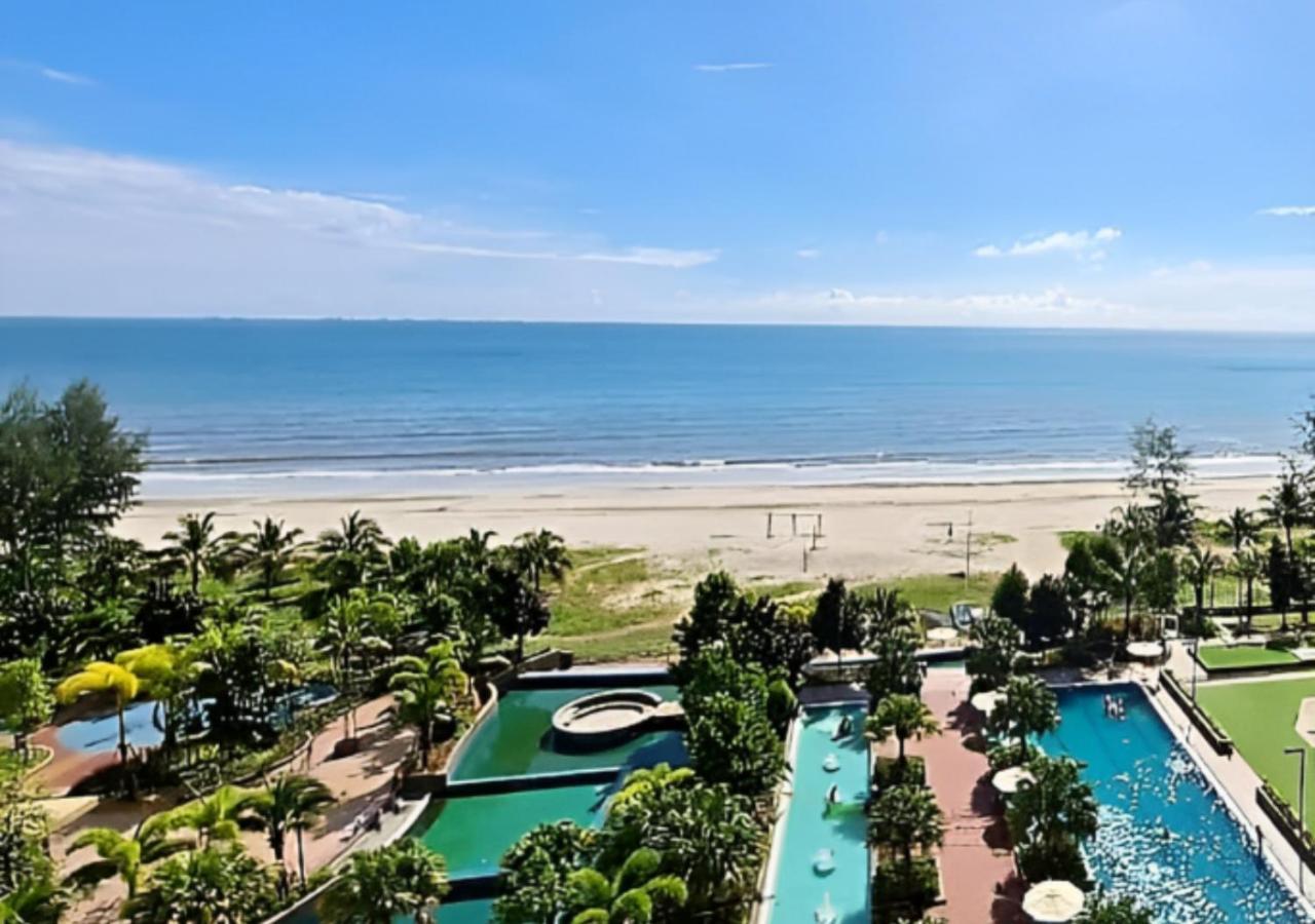 Timurbay Seafront & Pangsapuri *